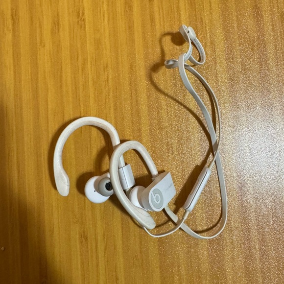 Powerbeats 3 Headphones - Picture 1 of 2